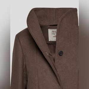 ❌SOLD❌. Aritzia Wilfred cocoon pure wool coat in dark olive green, XS size